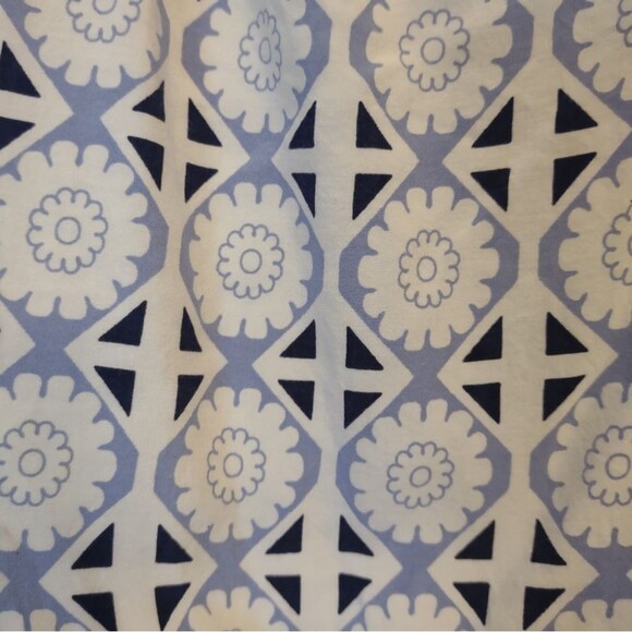 Max Studio Blue White Printed Smocked Waist Dress Size Medium - Picture 5 of 11